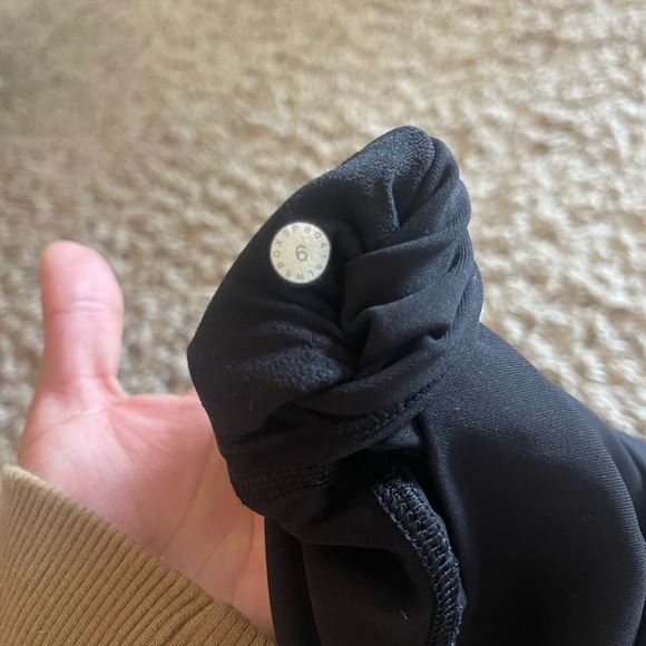 Lululemon mesh leggings ☀️ - Picture 3 of 6